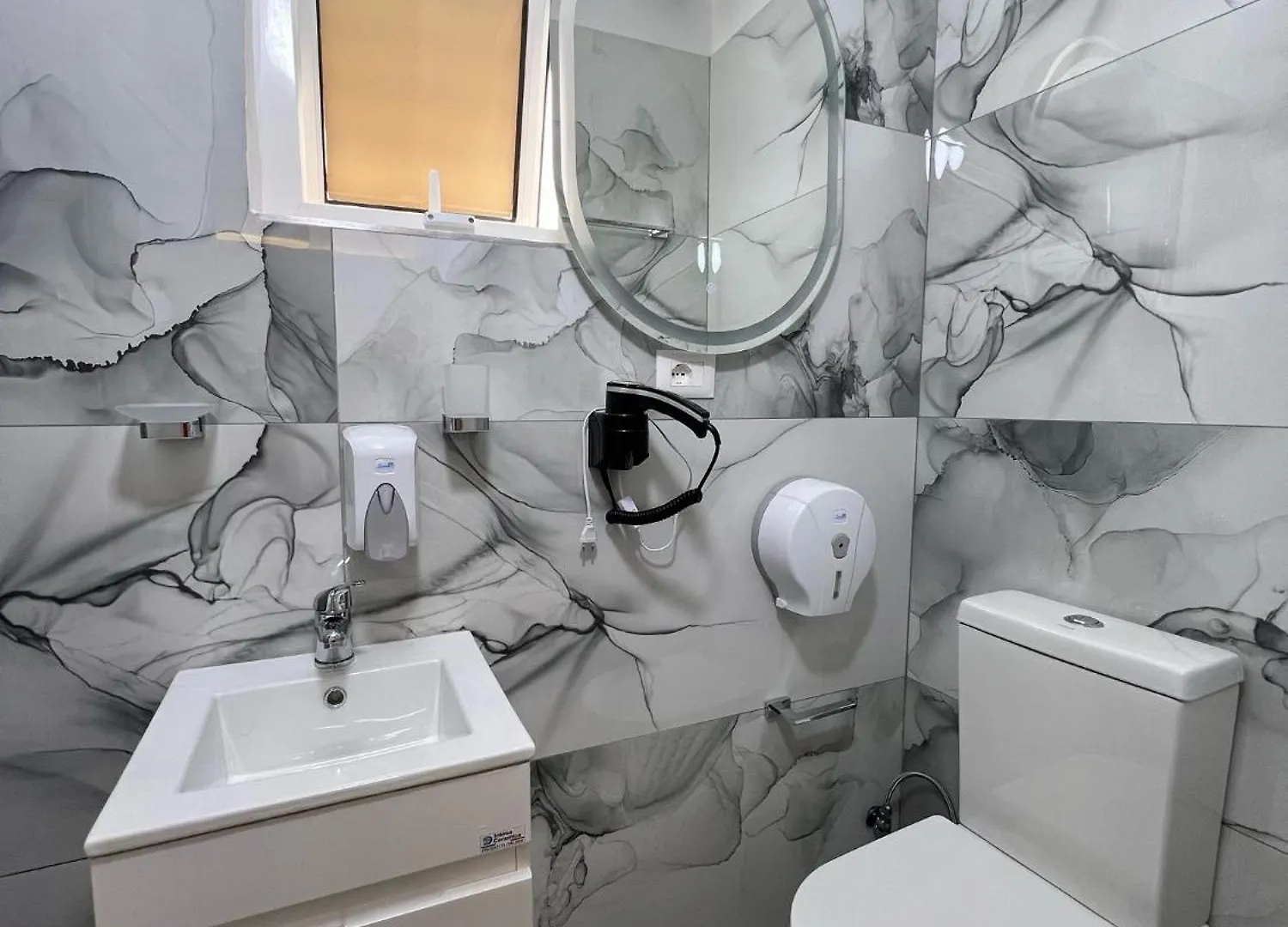Sense Apts Tirana Apartment