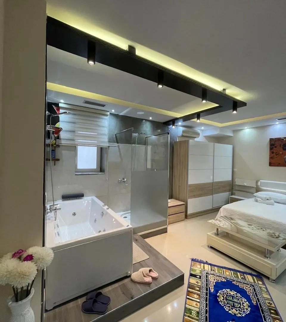Sense Apts Tirana 0*,
